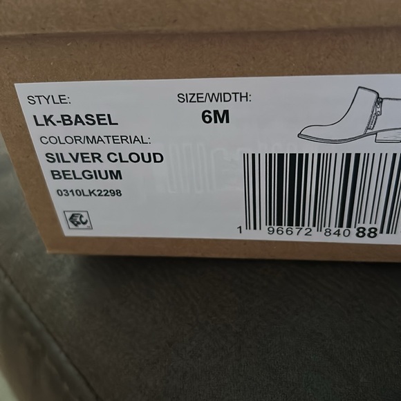 NWB… ankle boot - Picture 6 of 6